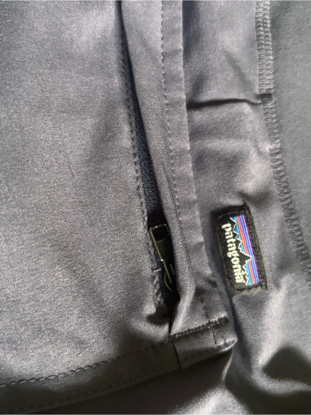 Patagonia Women’s Baggies Shorts Navy Blue Size Large Trail Running Hiking EUC